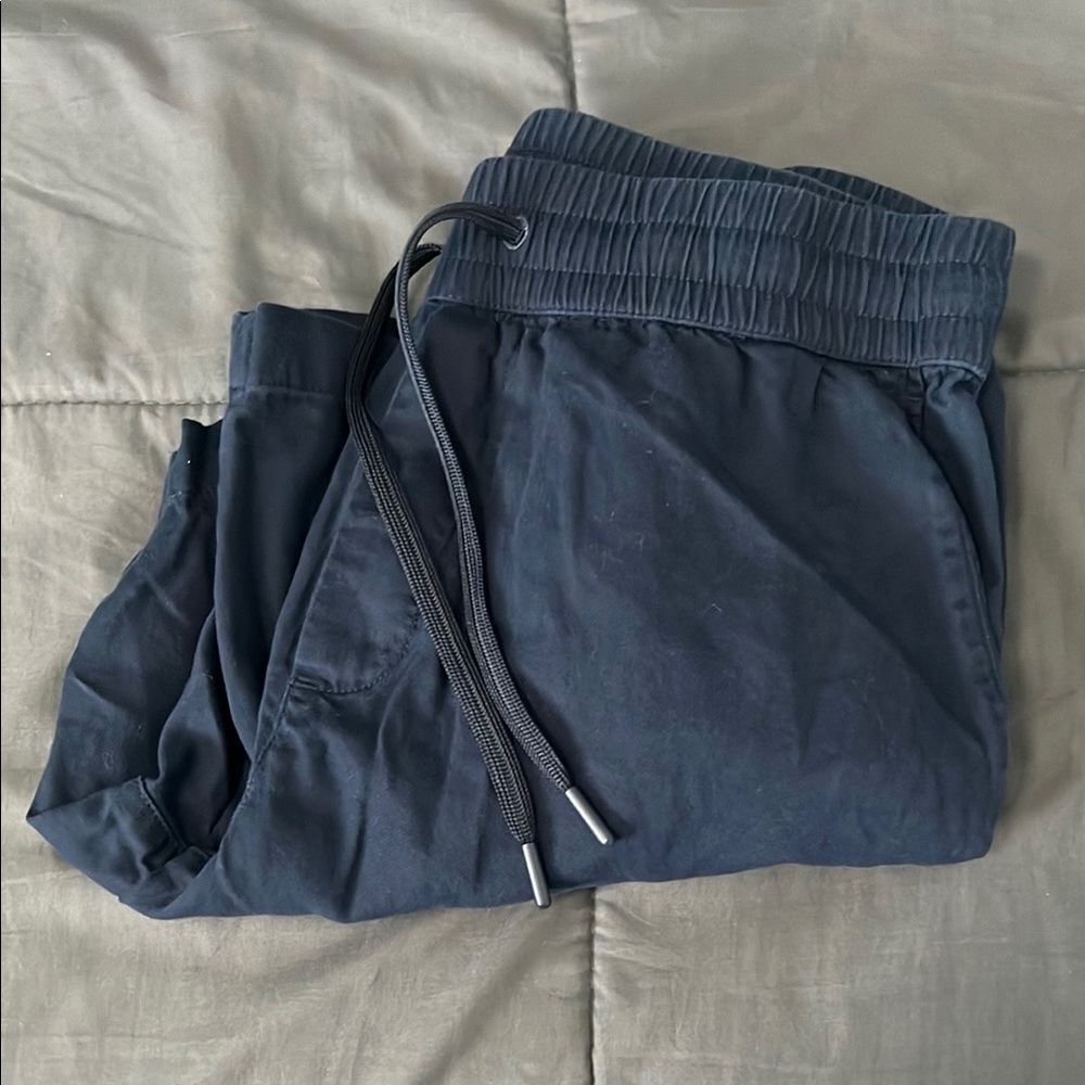 Untuckit Cotton/Linen Blend Whitley Short Size Small